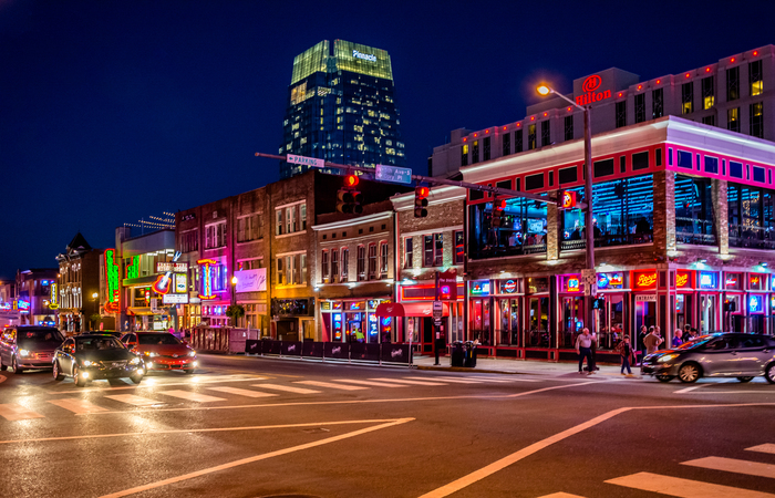 Broadway_Nashville_lights